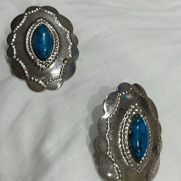 Silver tone with blue stone earrings - Picture 2 of 4